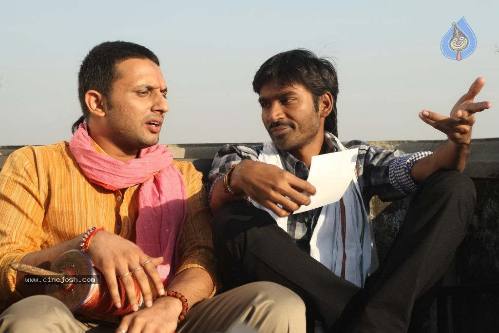 Raanjhanaa Movie Stills - 30 / 30 photos