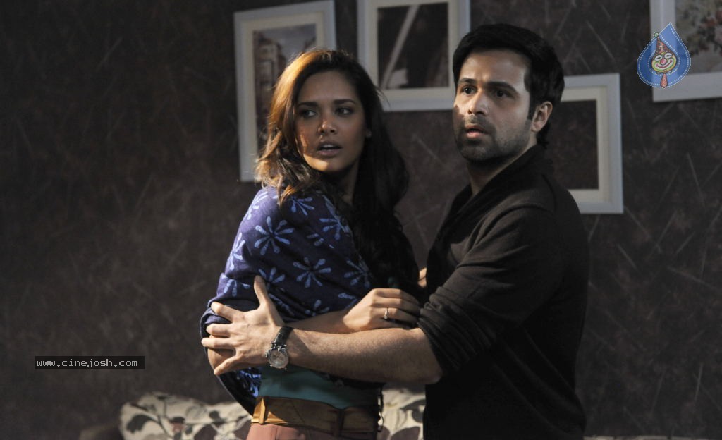 Raaz 3 Film 1st Look Launch - 45 / 51 photos