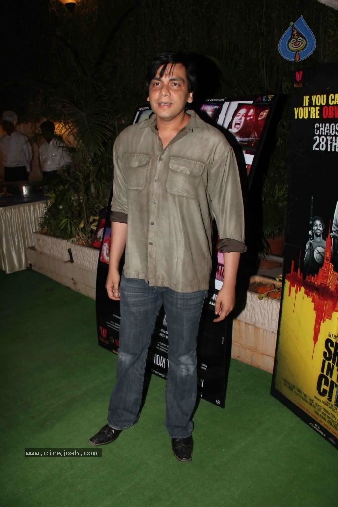 Ragini MMS Movie Success Bash - 26 / 77 photos