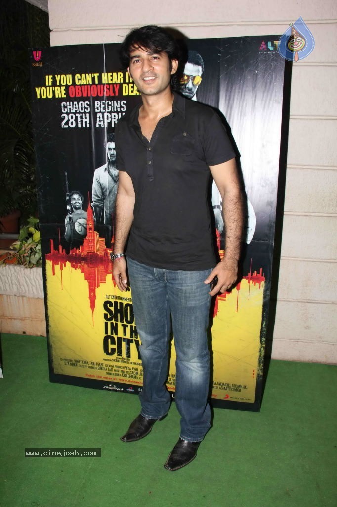 Ragini MMS Movie Success Bash - 67 / 77 photos