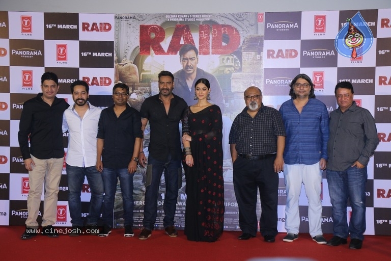 Raid Movie Trailer Launch Photos - 13 / 15 photos