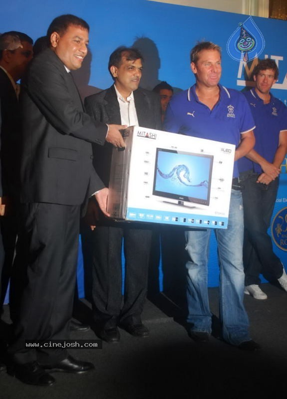 Rajasthan Royals Team Launches New Range of LCD Mitashi - 16 / 27 photos