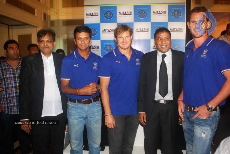 Rajasthan Royals Team Launches New Range of LCD Mitashi - 22 / 27 photos