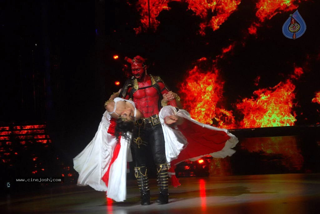 Ram Charan at Zanjeer Promotional Event - 27 / 137 photos