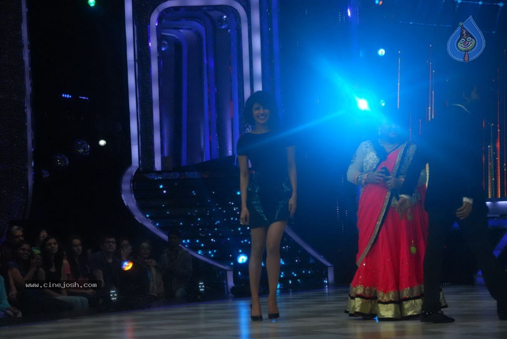 Ram Charan at Zanjeer Promotional Event - 76 / 137 photos