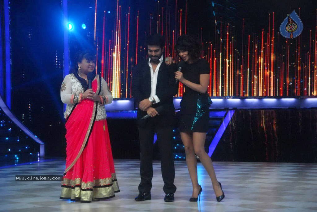 Ram Charan at Zanjeer Promotional Event - 85 / 137 photos