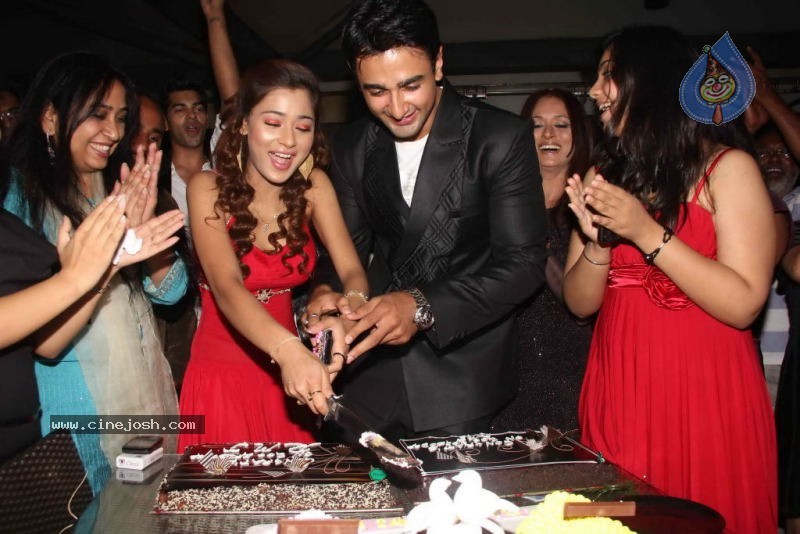 Ram Milaayi Jodi 100 Episodes Success Party - 8 / 42 photos