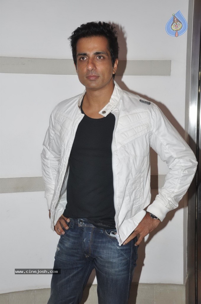 Ramaiya Vastavaiya Music Launch - 53 / 63 photos