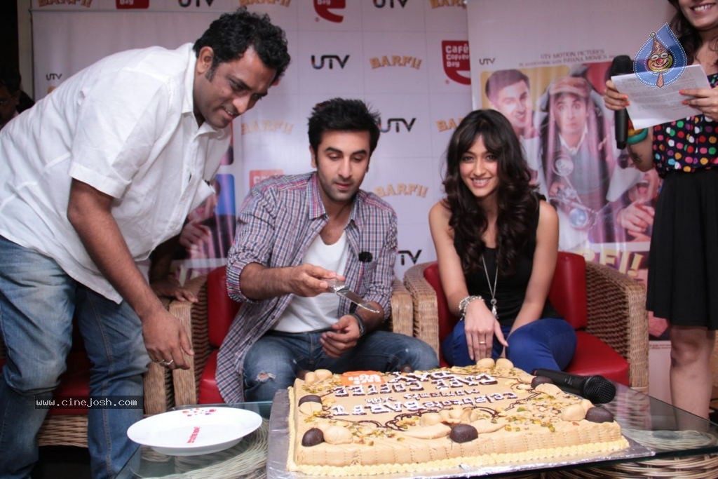 Ranbir n Ileana Promotes BARFI - 44 / 52 photos