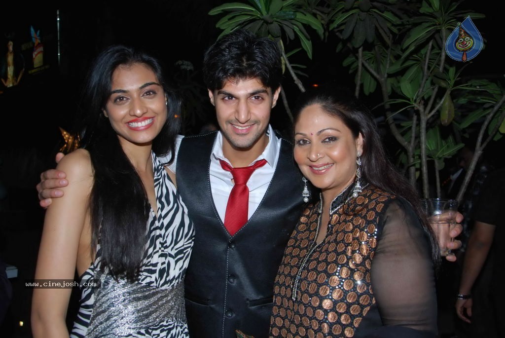 Rati Agnihotri Christmas Party - 1 / 28 photos