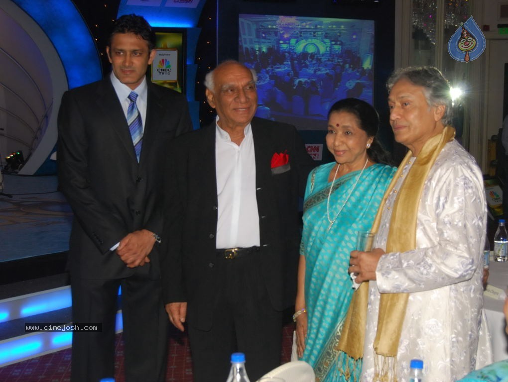 Real Heroes Awards 2011 - 45 / 45 photos