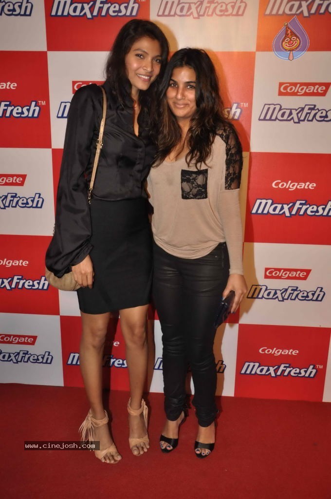 Bolly Celebs at Red Carpet Max Fresh Party - 19 / 75 photos