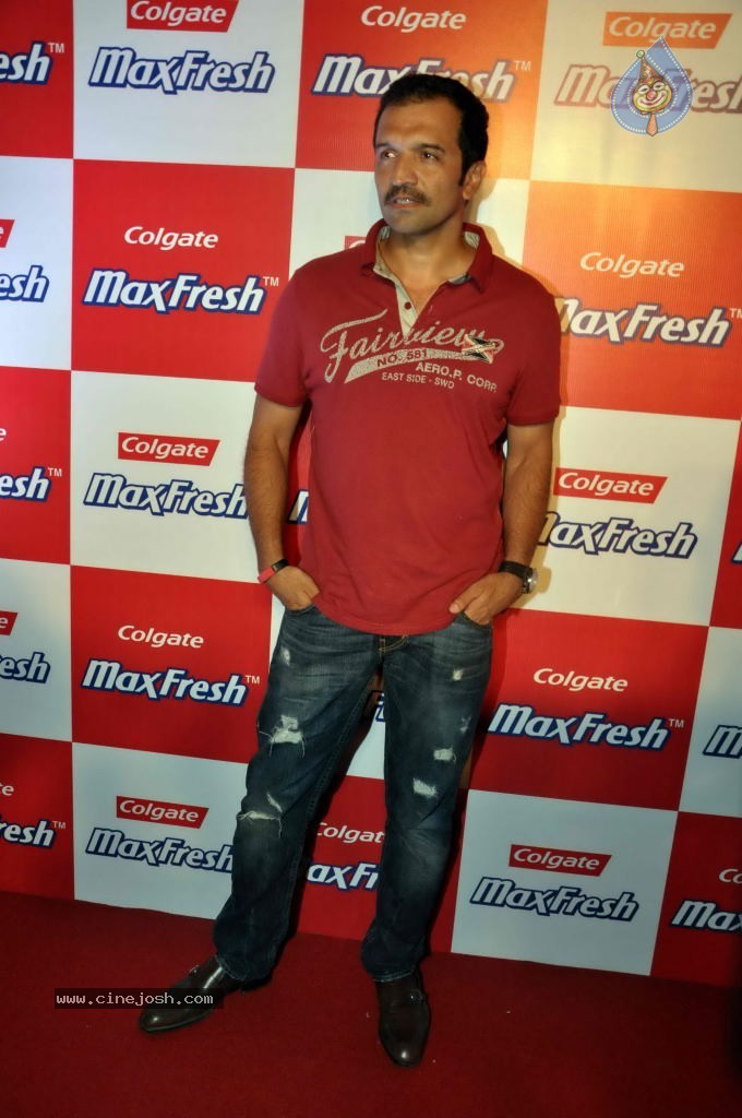 Bolly Celebs at Red Carpet Max Fresh Party - 54 / 75 photos