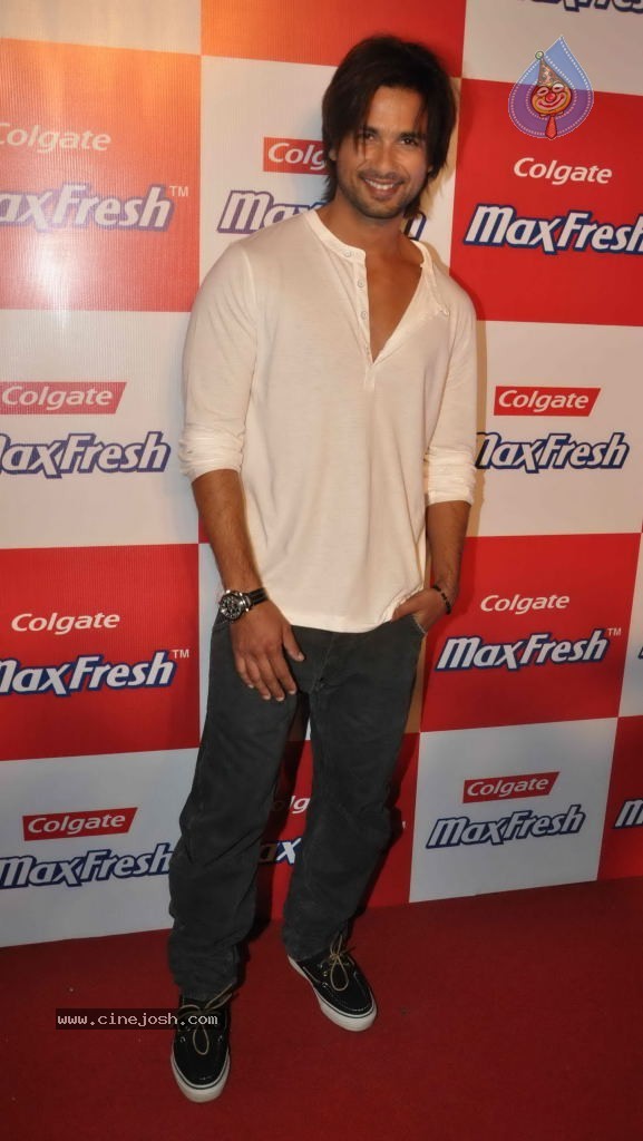 Bolly Celebs at Red Carpet Max Fresh Party - 69 / 75 photos