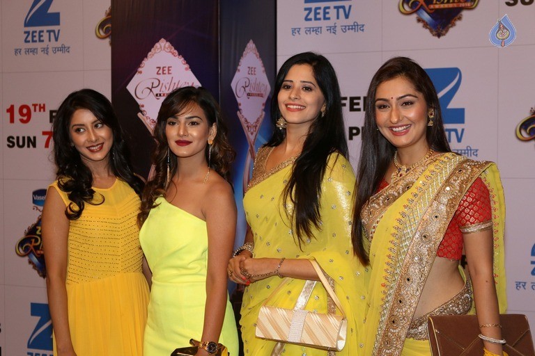 Red Carpet Of Zee Rishtey Awards - 9 / 63 photos