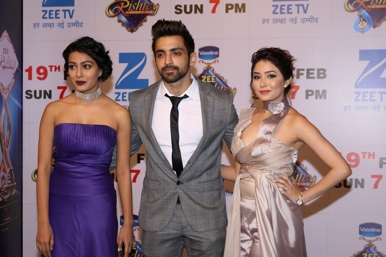 Red Carpet Of Zee Rishtey Awards - 11 / 63 photos