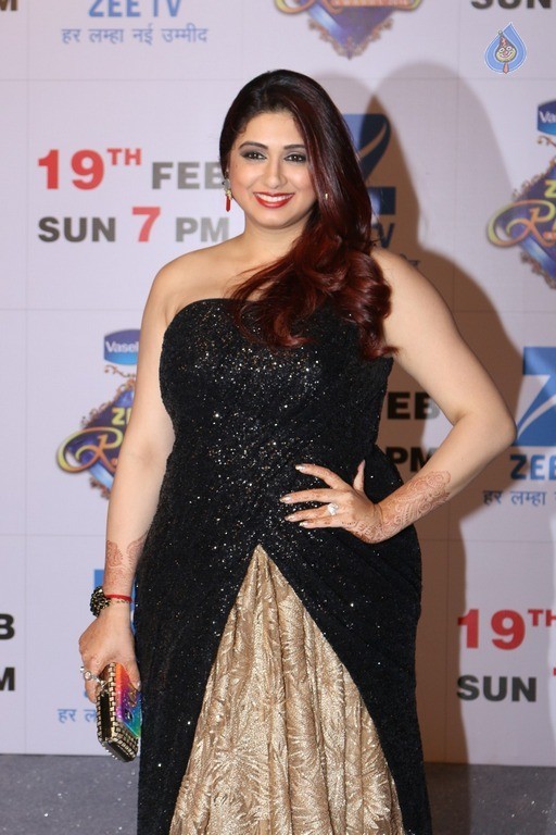 Red Carpet Of Zee Rishtey Awards - 24 / 63 photos