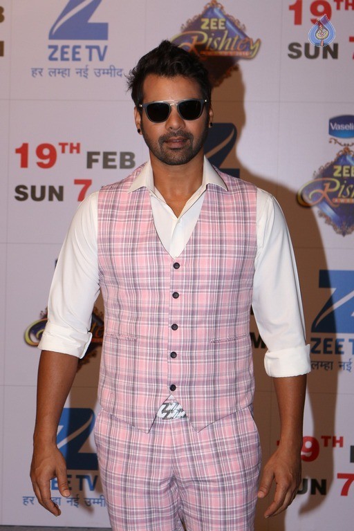Red Carpet Of Zee Rishtey Awards - 41 / 63 photos