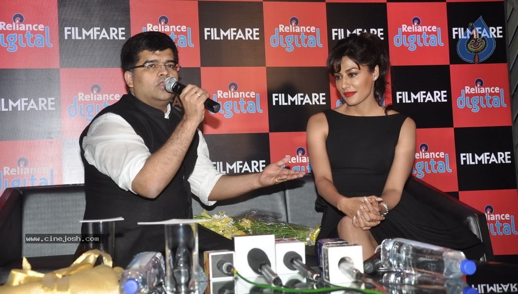 Reliance Digital Filmfare Calendar Launch - 35 / 83 photos