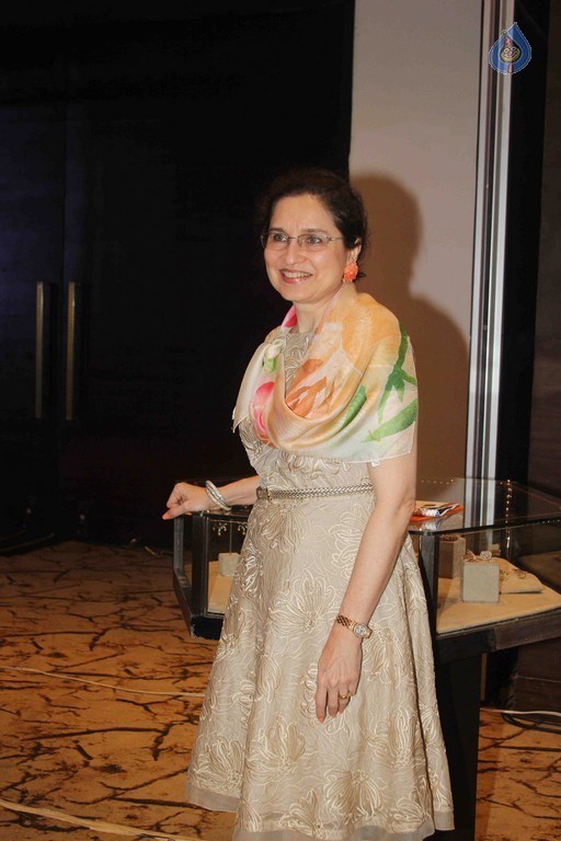 Retail Jeweller India Awards 2016 Jury Meet - 19 / 27 photos