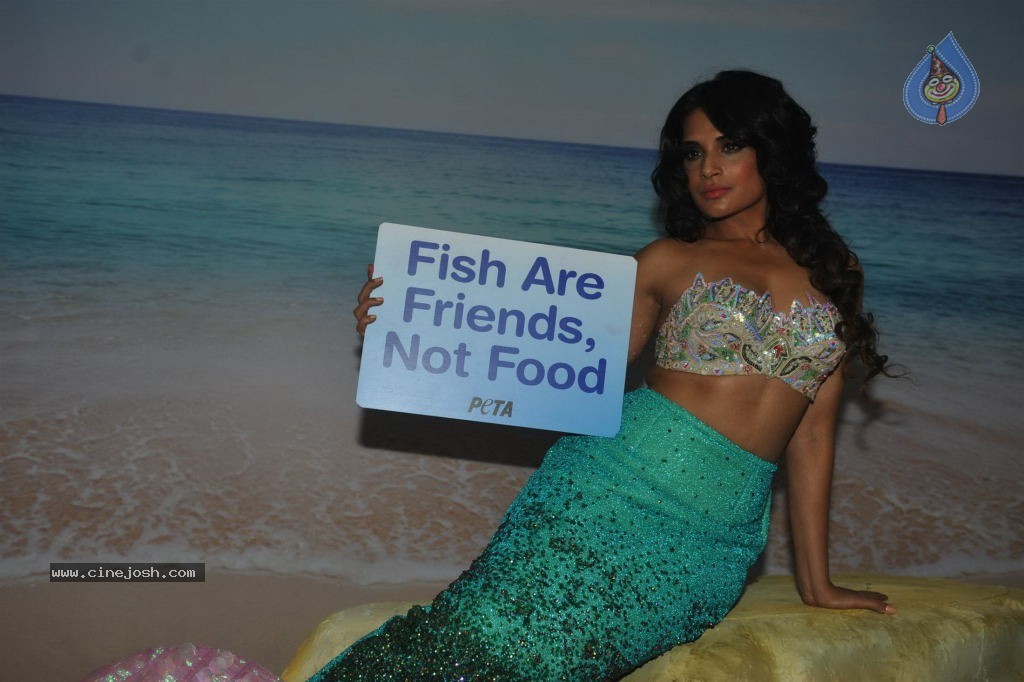 Richa Chadda Peta Vegetarian Ad Shoot - 30 / 36 photos