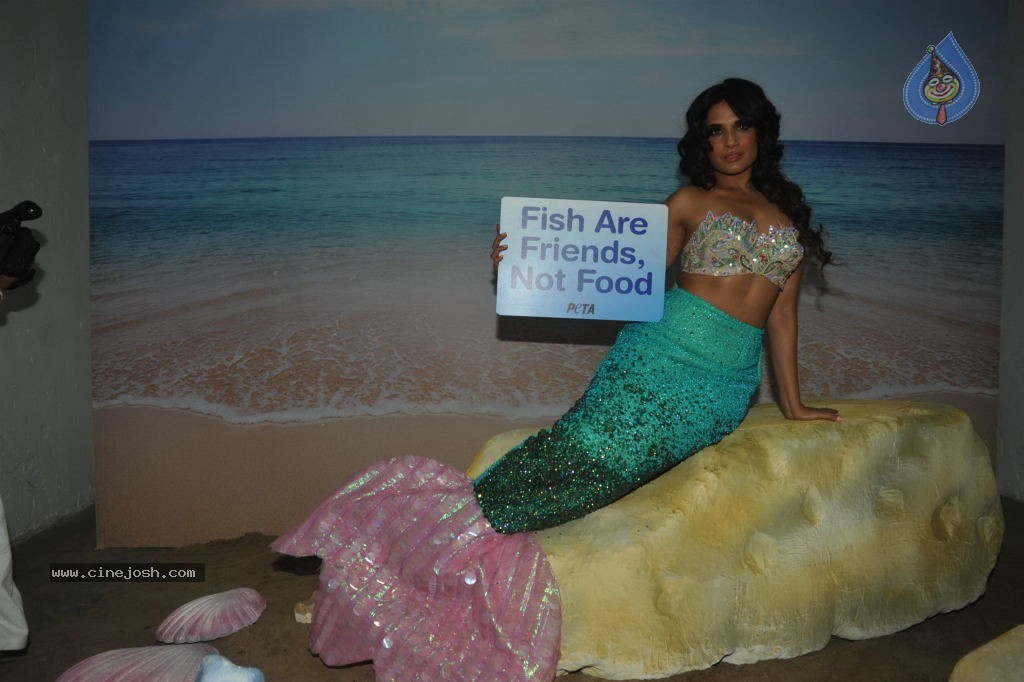 Richa Chadda Peta Vegetarian Ad Shoot - 35 / 36 photos