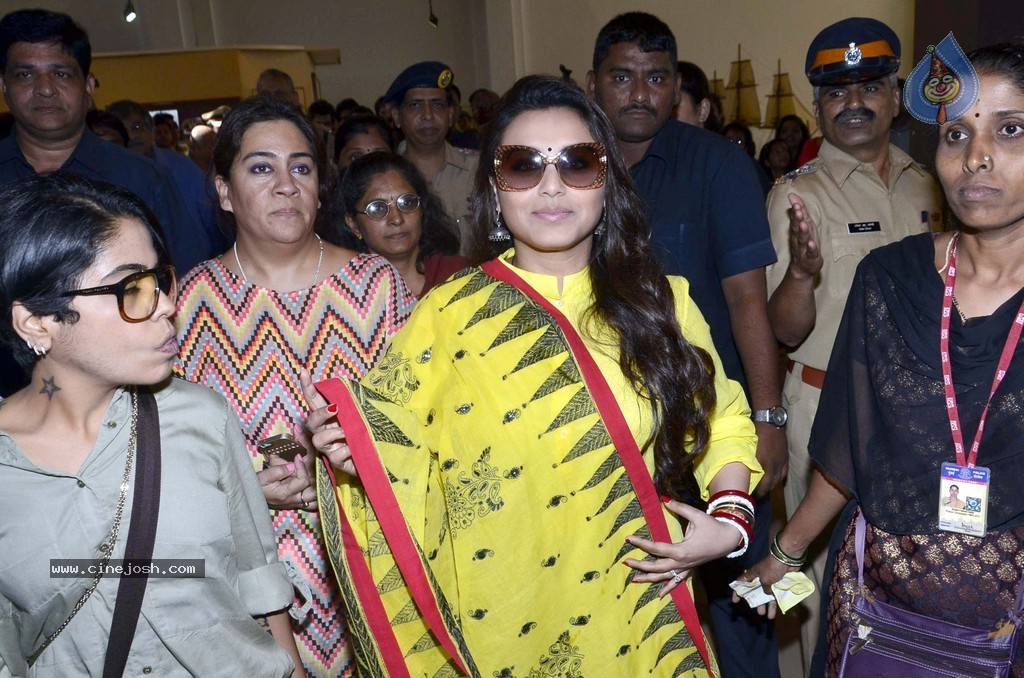 Right to Way for Ambulance Launch - 99 / 99 photos