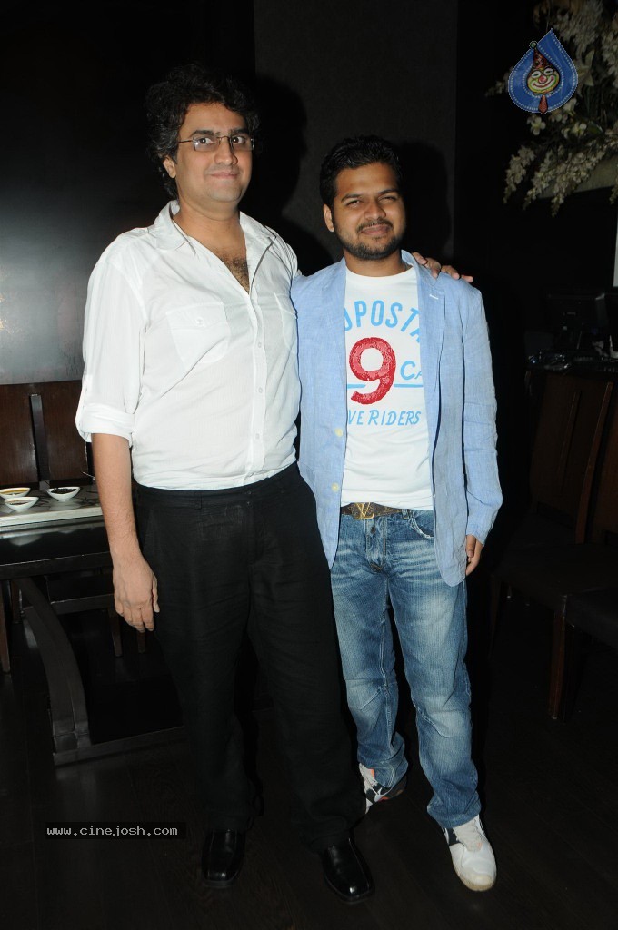 Rituparna Sengupta Bday Bash - 21 / 42 photos