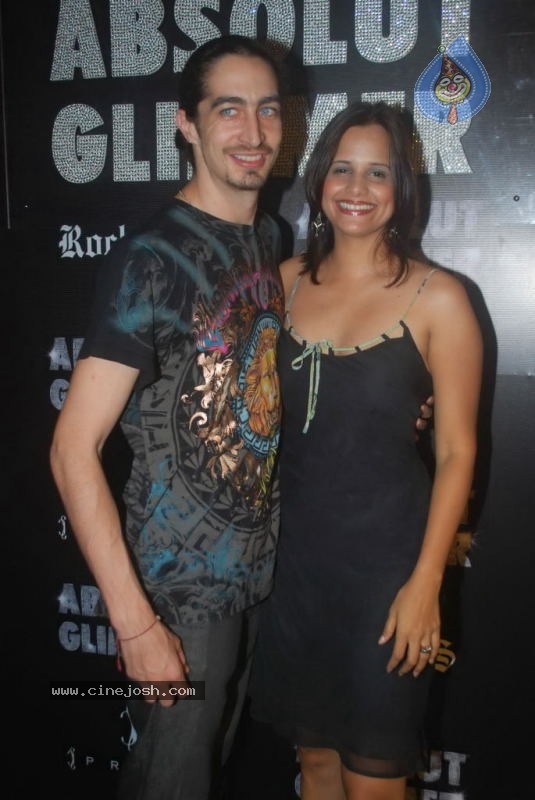 Rocky S Absolut Glimmer Bash - 11 / 43 photos