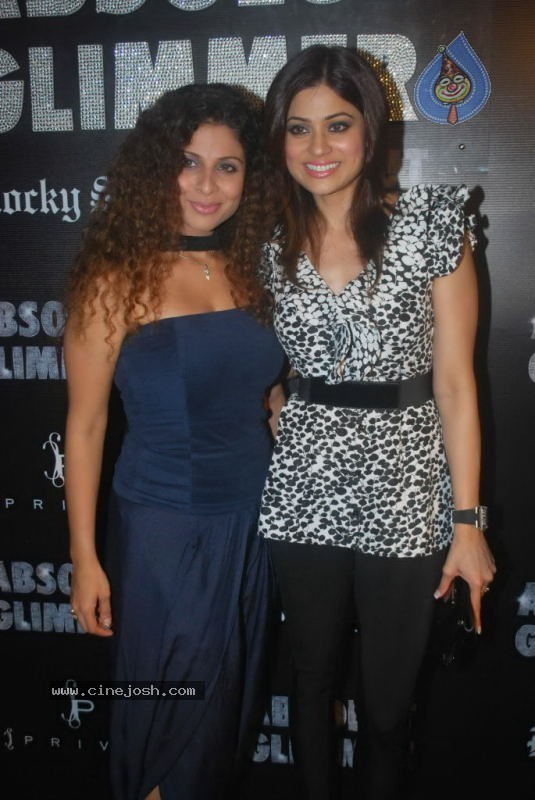 Rocky S Absolut Glimmer Bash - 38 / 43 photos