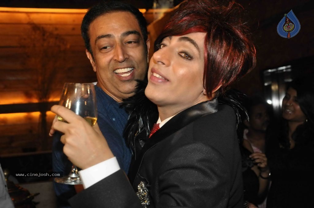 Rohit Verma Birthday Party - 35 / 42 photos