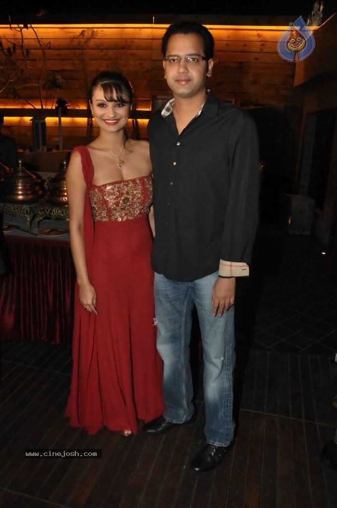 Rohit Verma Birthday Party - 38 / 42 photos