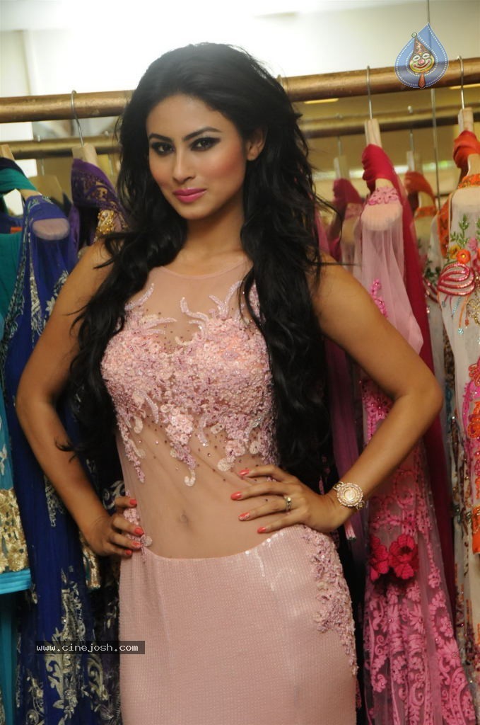 Rohit Verma Festive Season Collection Launch - 29 / 56 photos