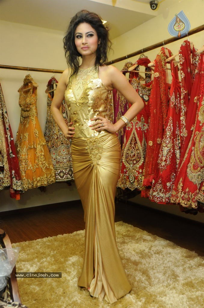 Rohit Verma Festive Season Collection Launch - 35 / 56 photos