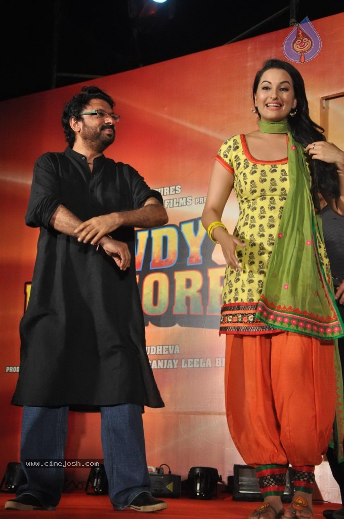 Rowdy Rathore First Look Launch - 27 / 60 photos