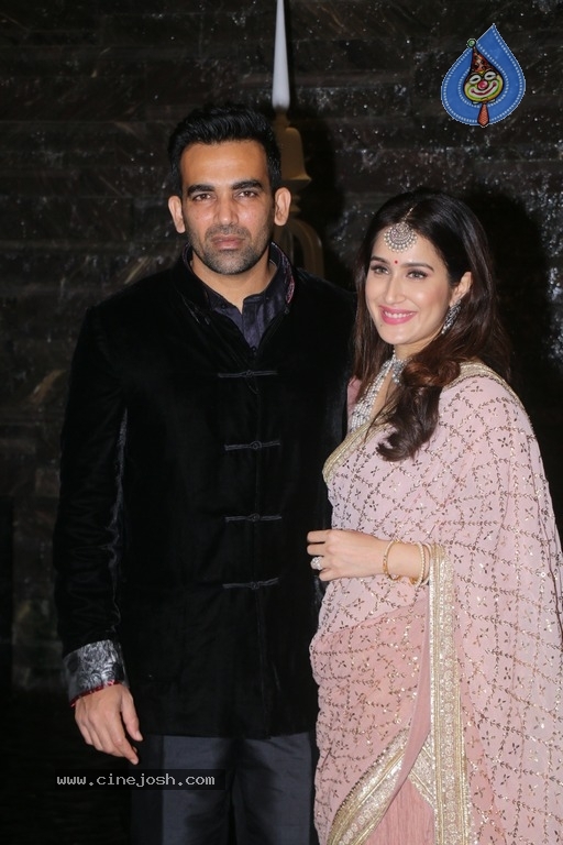 Zaheer Khan and Sagarika Ghatge Wedding Party - 6 / 24 photos