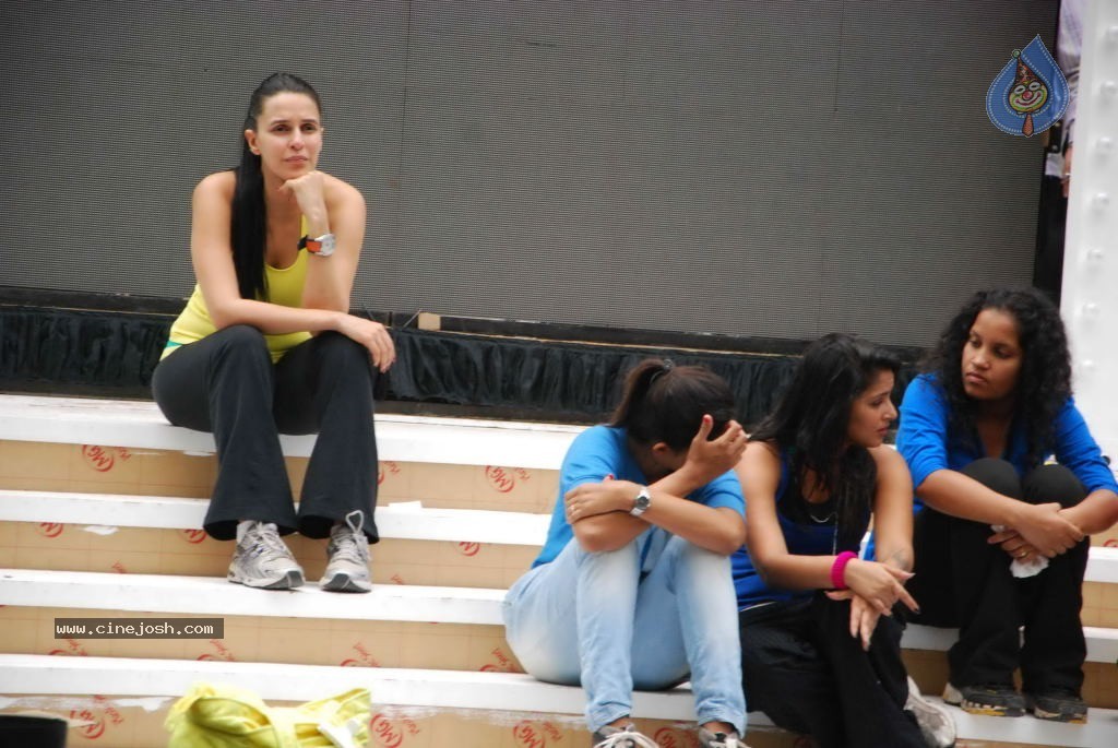 Sahara Star Seduction New Year Bash - 2 / 54 photos