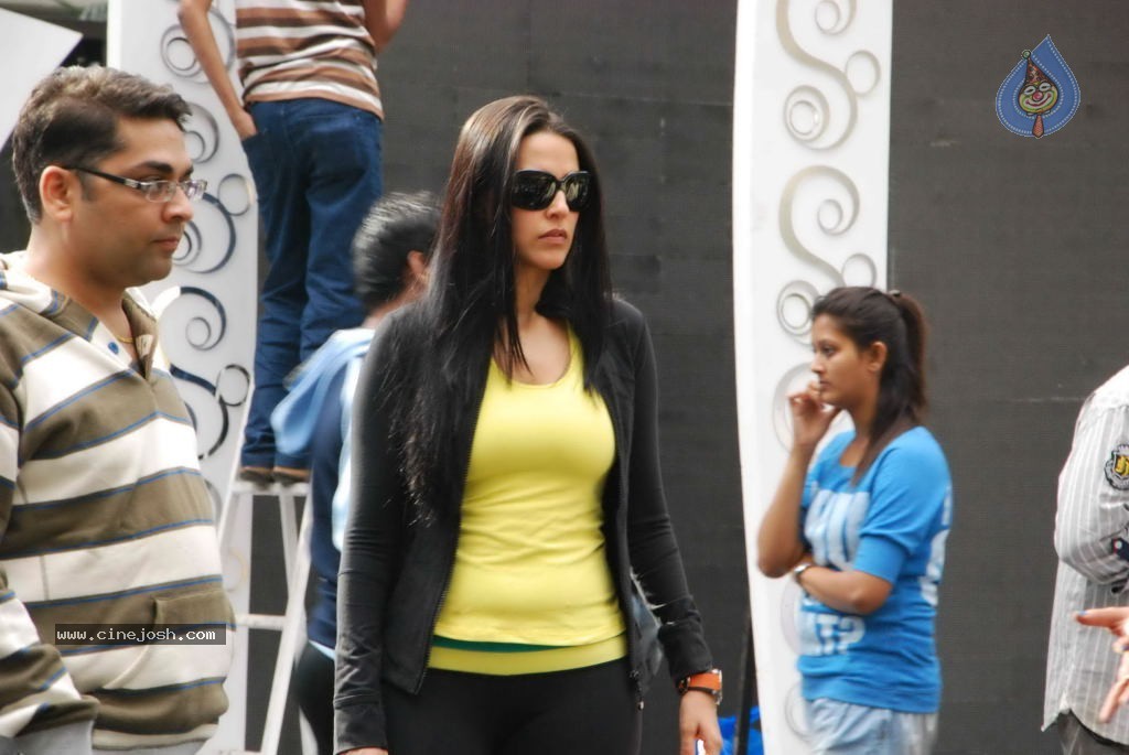 Sahara Star Seduction New Year Bash - 5 / 54 photos