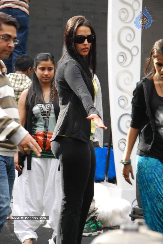 Sahara Star Seduction New Year Bash - 9 / 54 photos