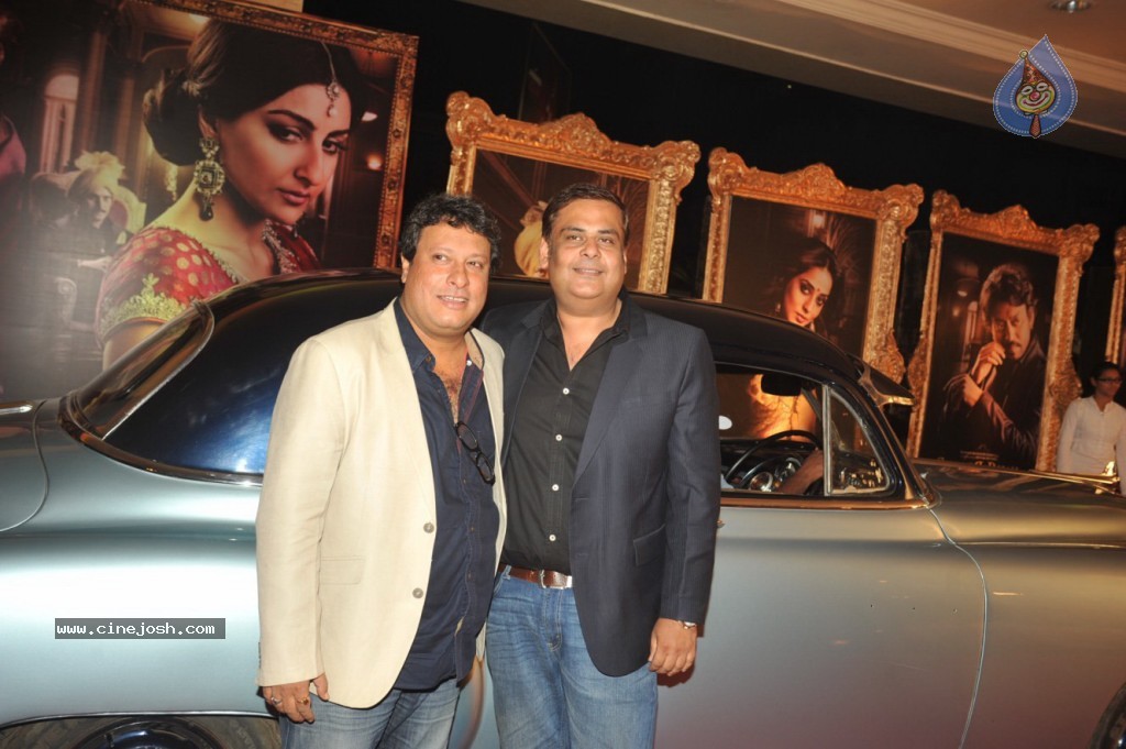 Saheb Biwi Aur Gangster 2 First Look Launch - 5 / 48 photos