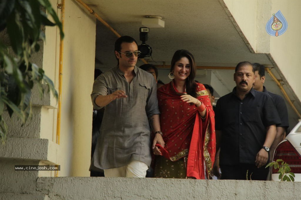 Kareena Kapoor Wedding Mehndi Ceremony - 34 / 60 photos