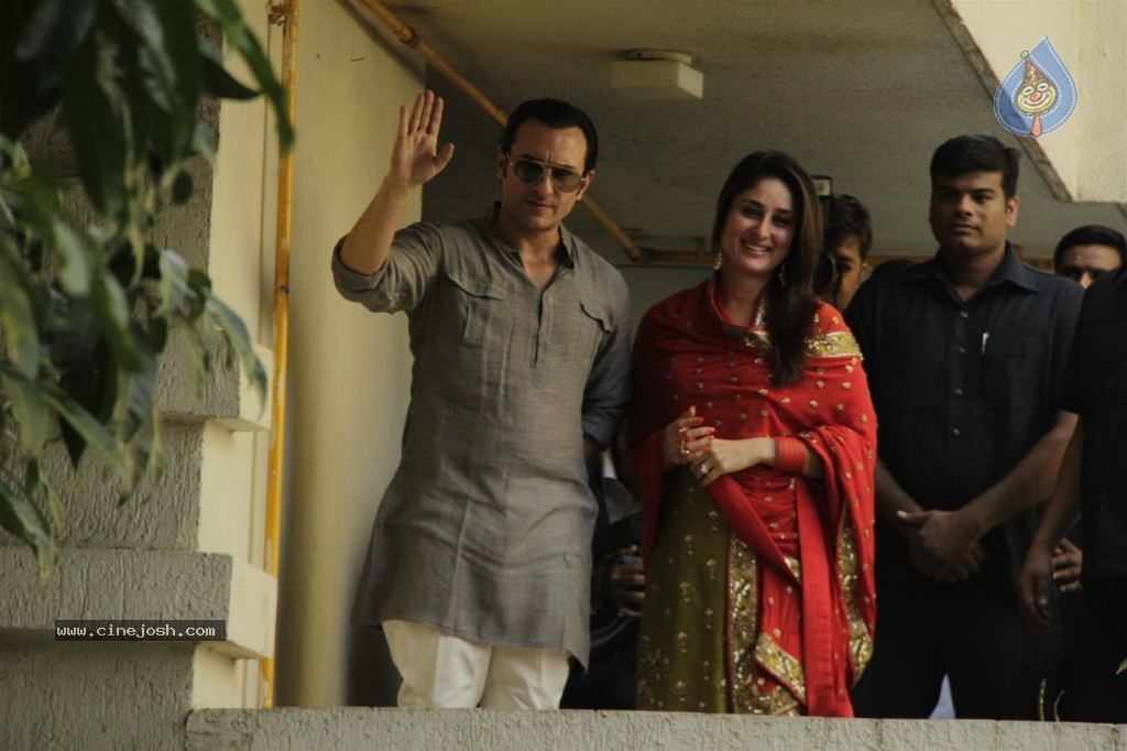 Kareena Kapoor Wedding Mehndi Ceremony - 42 / 60 photos