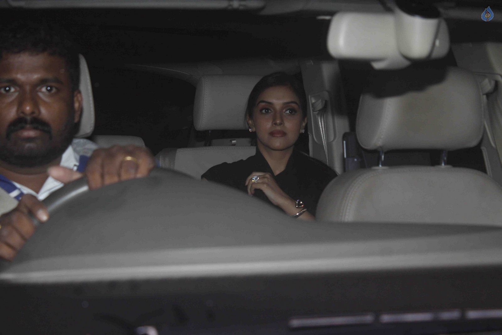 Salman Khan 50th Birthday Celebrations - 22 / 49 photos