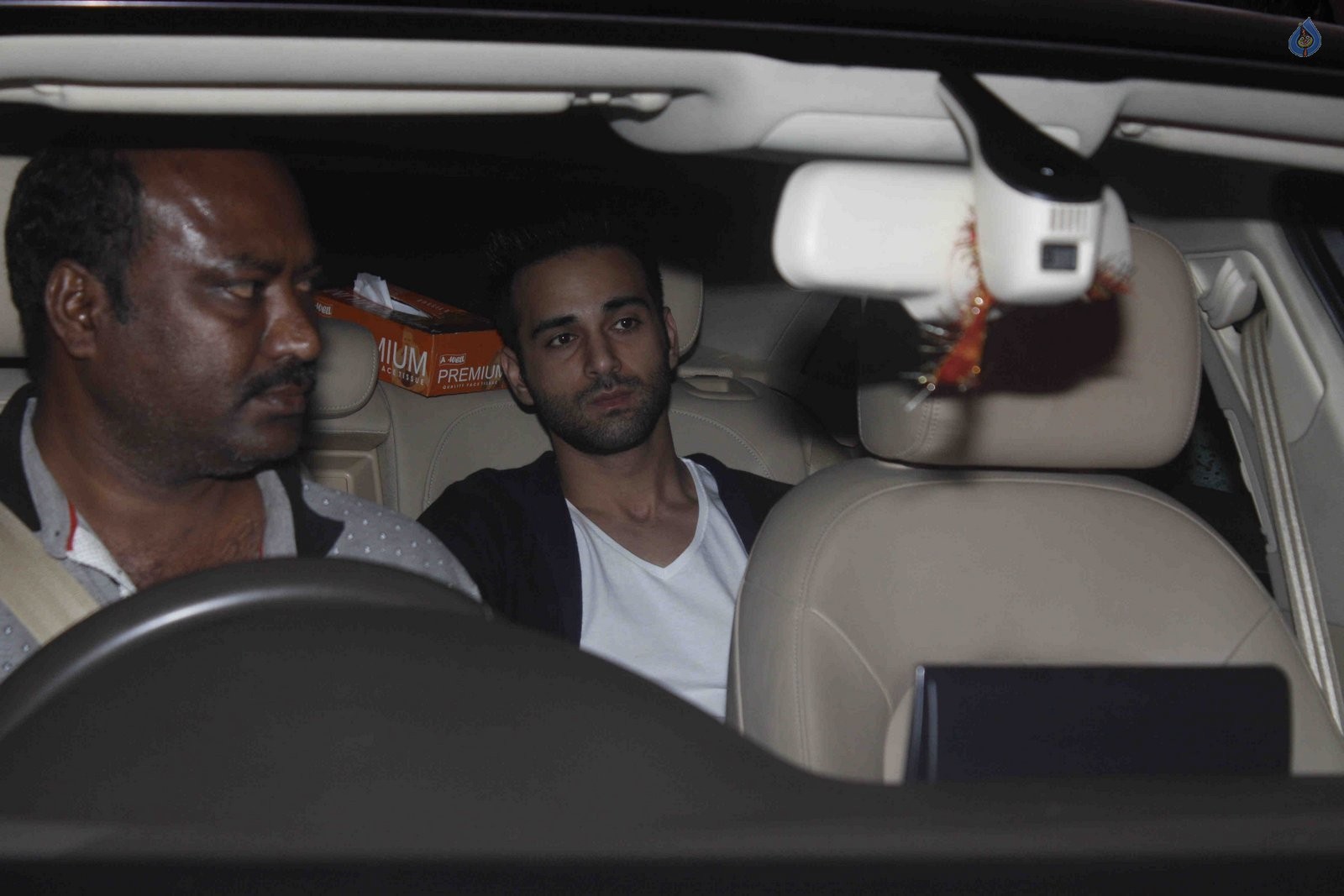 Salman Khan 50th Birthday Celebrations - 25 / 49 photos