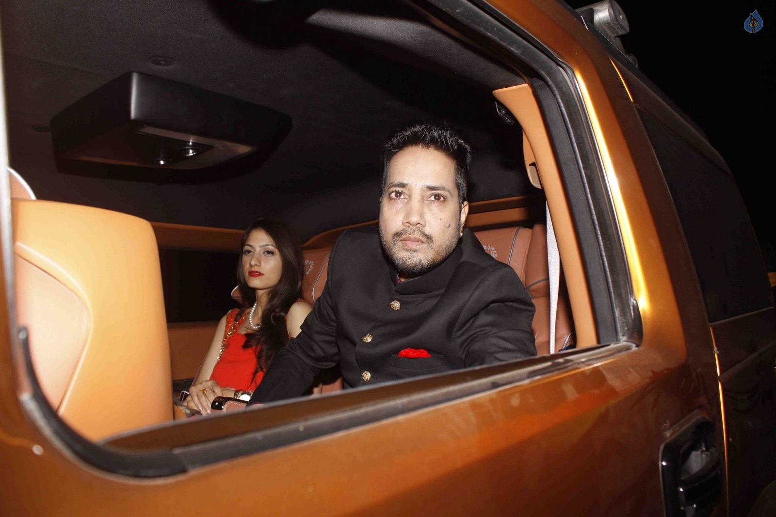 Salman Khan 50th Birthday Celebrations - 27 / 49 photos