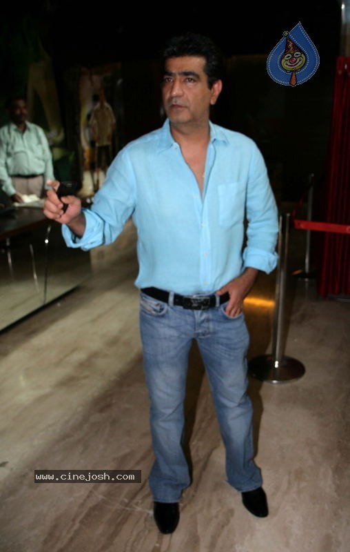 Bollywood: Ready Movie Premiere Show  - 23 / 31 photos