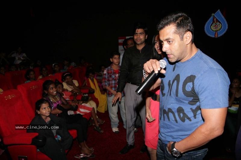 Bollywood: Ready Movie Premiere Show  - 31 / 31 photos