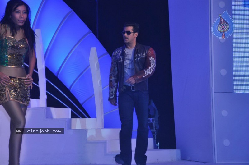 Salman Khan at Bigg Boss 4 Media Event Stills - 5 / 34 photos