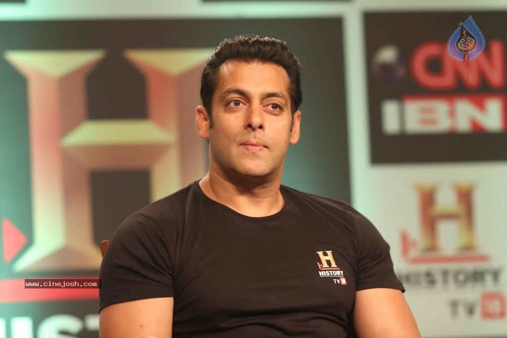 Salman Khan at History New Show - 26 / 31 photos