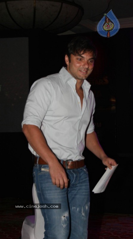 Salman Khan at Superstar Ka Jalwa Awards - 21 / 33 photos